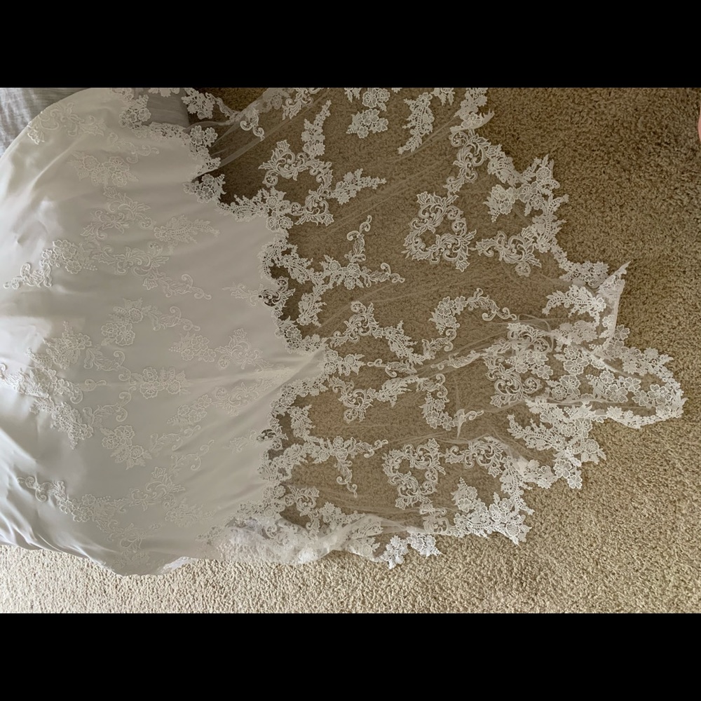 Enzoani Larissa Wedding Dress- worn once - Picture 14 of 16